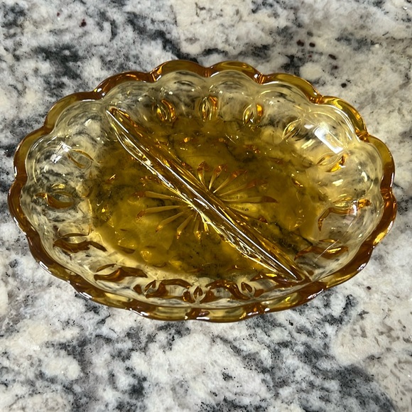 Anchor Hocking Fairfield Amber Divided Dish - Picture 4 of 6
